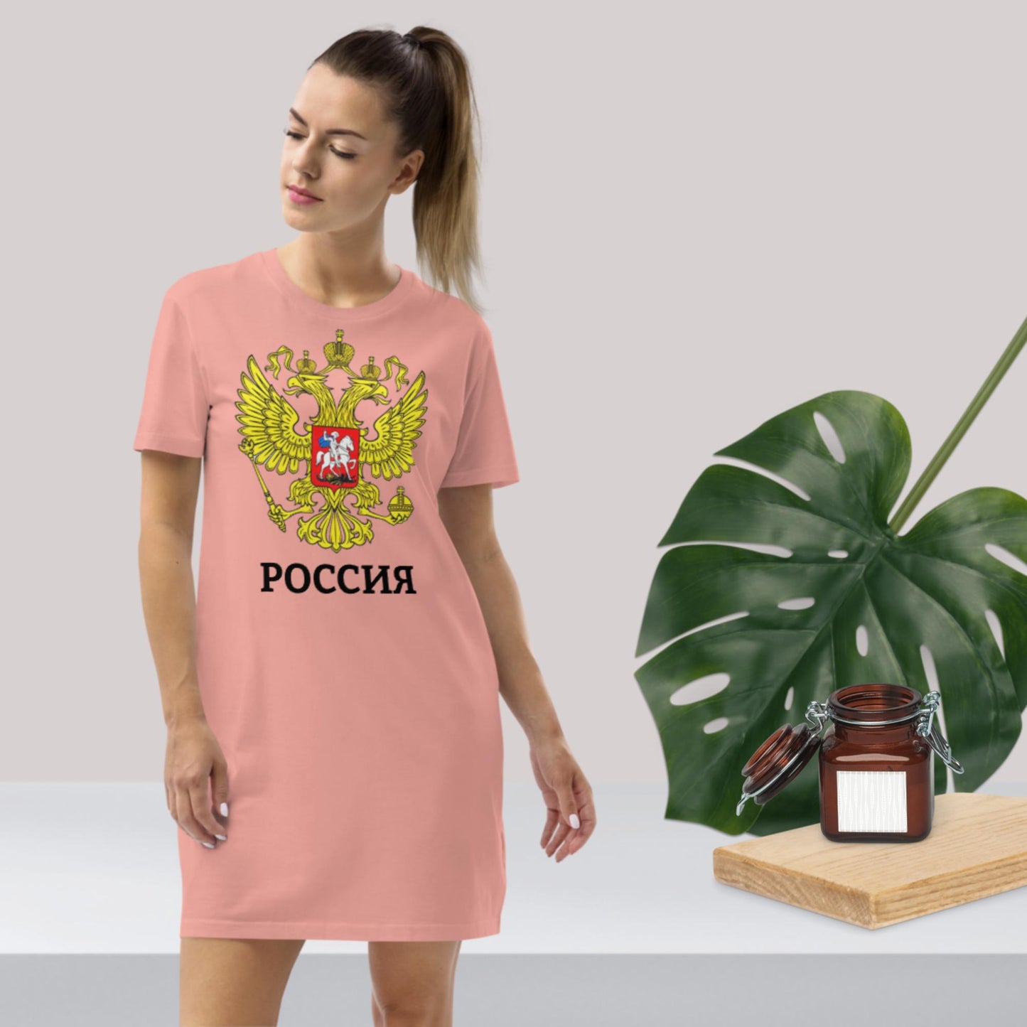 T-Shirt-Kleid aus organischer Baumwolle mit Russland-Wappen in weiß oder pink