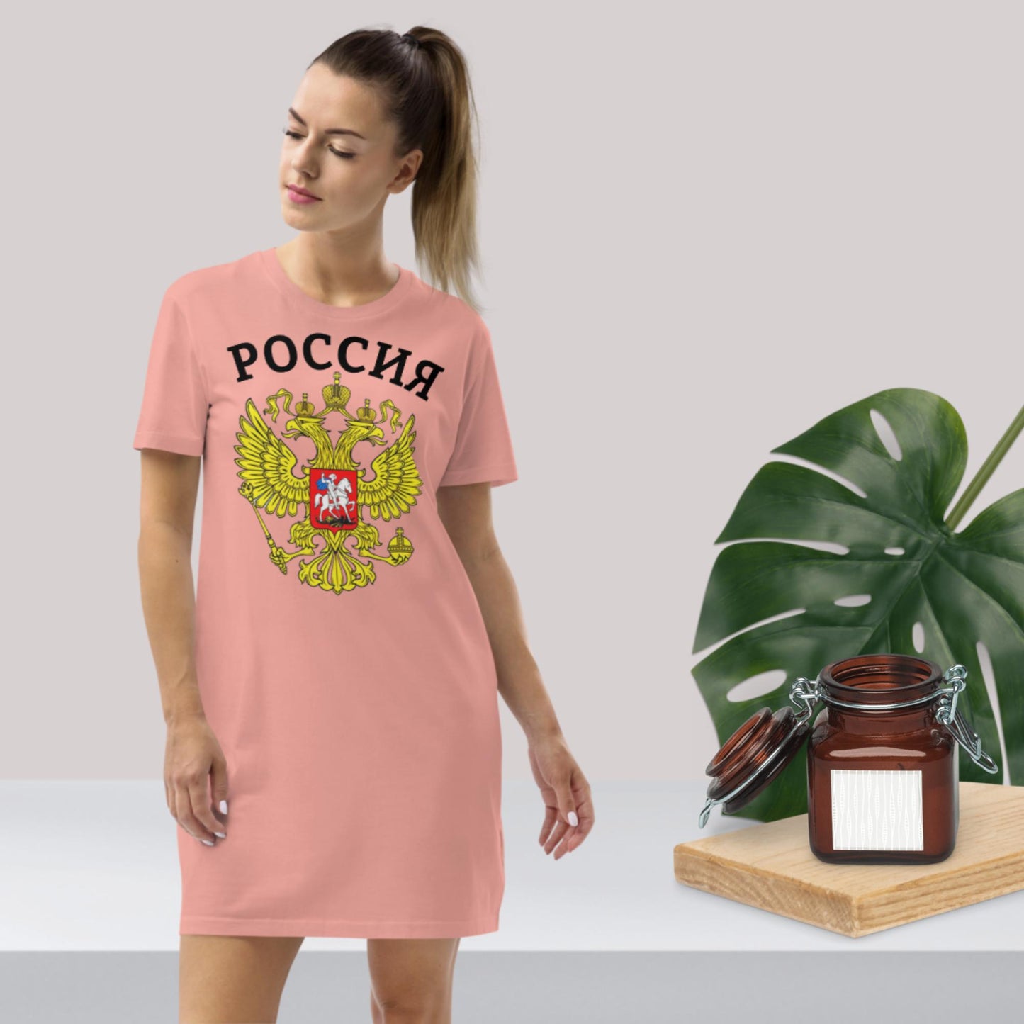 T-Shirt-Kleid aus organischer Baumwolle mit Russland-Wappen und in weiß oder pink