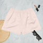 Kurze Sport-Shorts für Damen mit Russland Wappen in wisp pink